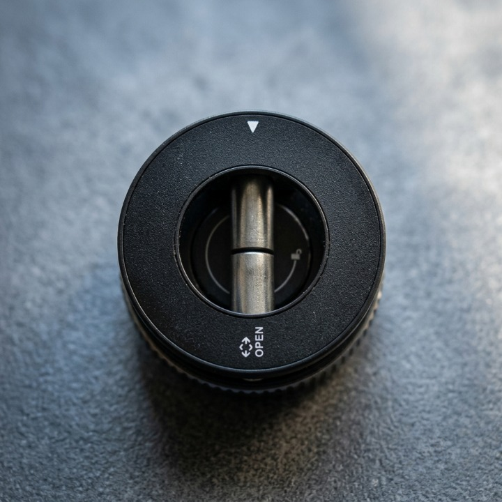 Vacuum Suction Magnetic Car Phone Holder - 360 Mount 3 Vacuum Suction Magnetic Car Phone Holder - 360 Mount - Image 3